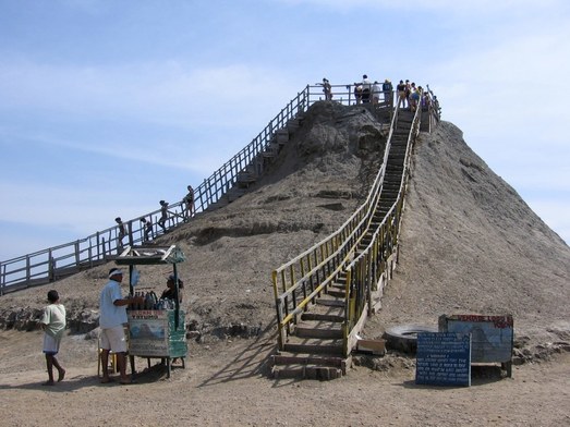 catagena Volcan de Lodo El Totumo mud volcano