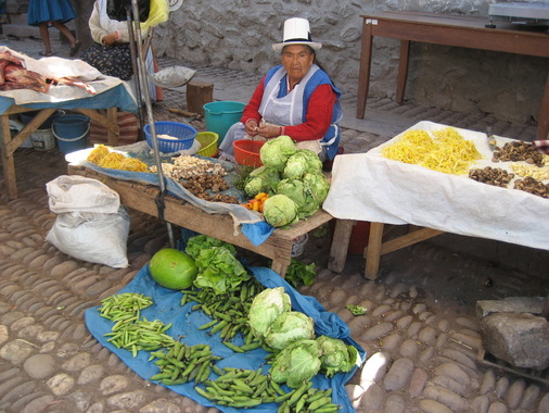 pisac sacred valley vegetable lady market